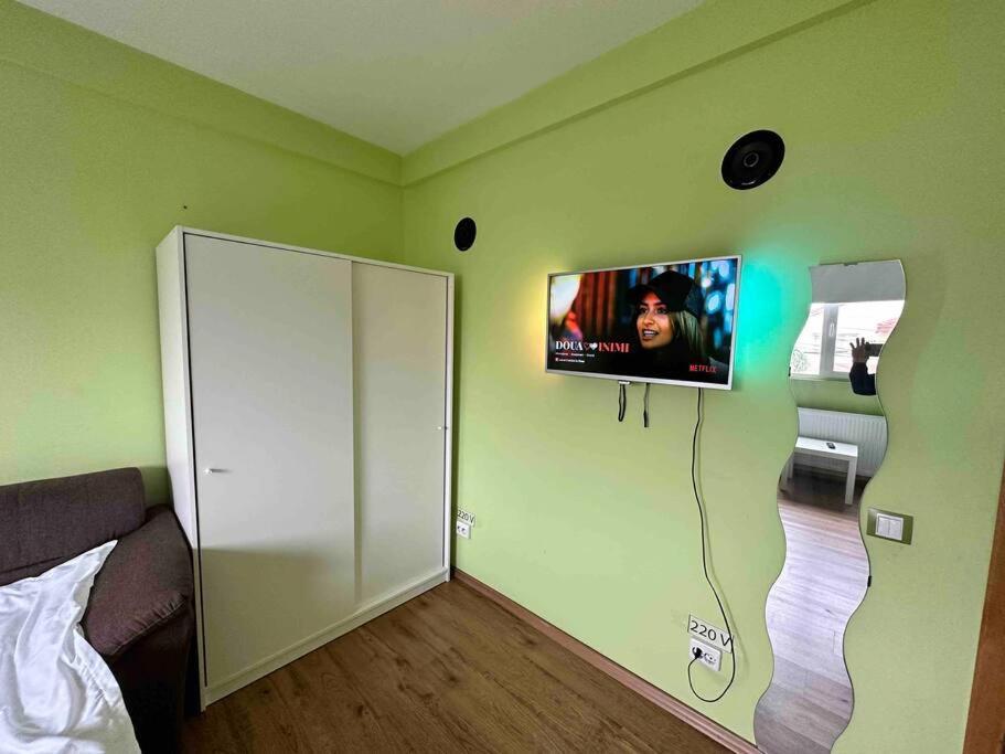 Apartament 33 Apartament Bucureşti